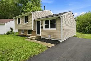 2390 Daleton Pl, Columbus, OH 43232 - Photo 2