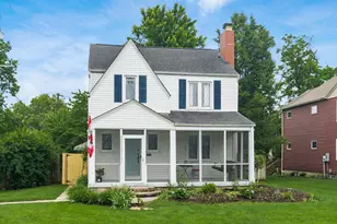 51 E Schreyer Pl, Columbus, OH 43214 - Photo 2