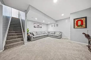 2100 Emmys Way, Columbus, OH 43228 - Photo 38