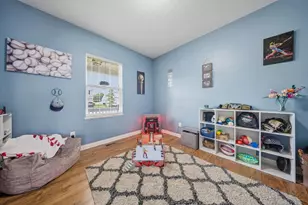 2100 Emmys Way, Columbus, OH 43228 - Photo 6