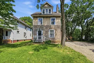 2456 Indiana Ave, Columbus, OH 43202 - Photo 2