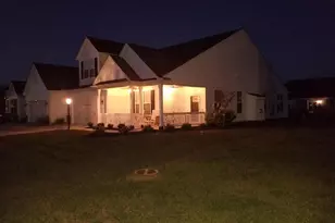 164 Broadmoore Blvd, Pataskala, OH 43062 - Photo 2