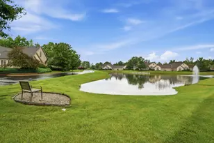 7267 Falls View Cir, Delaware, OH 43015 - Photo 8