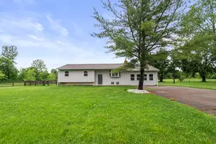 6420 Liberty Rd N, Powell, OH 43065 - Photo 4