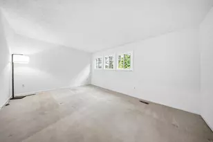 132 Saint Michelle St, Columbus, OH 43085 - Photo 26