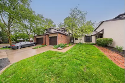 132 Saint Michelle Street #39B, Columbus, OH 43085 - Photo 2