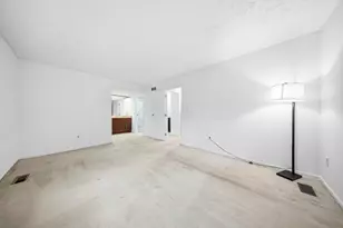 132 Saint Michelle St, Columbus, OH 43085 - Photo 28