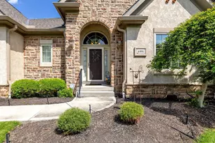 6991 Carroll Cir, Blacklick, OH 43004 - Photo 2