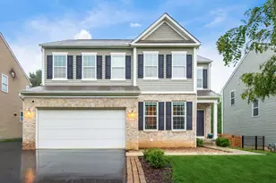 4492 Shady Blossom Ln, Columbus, OH 43230 - Photo 2