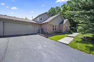 2786 Laurel Wind Blvd, Lewis Center, OH 43035 - Photo 8