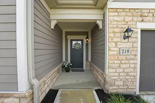 219 Restoration Dr, Delaware, OH 43015 - Photo 2