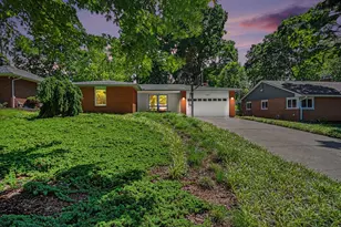 167 Ceramic Dr, Columbus, OH 43214 - Photo 2