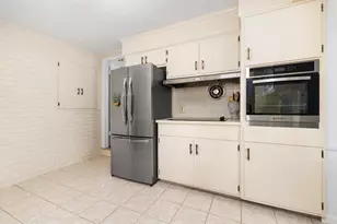 3071 Halesworth Rd, Columbus, OH 43221 - Photo 14