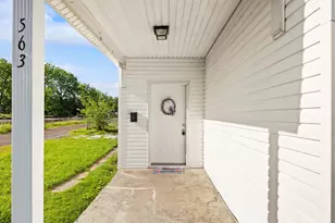 563 Wood St, Marion, OH 43302 - Photo 2