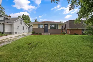 2758 Beulah Rd, Columbus, OH 43211 - Photo 2