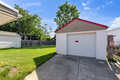 142 Little Flower Lane, Columbus, OH 43213 - Photo 6