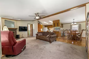 231 Spruce Ridge Dr, Ashville, OH 43103 - Photo 6