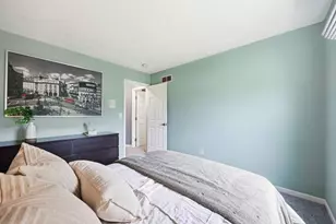 242 Farm Creek Dr, Columbus, OH 43230 - Photo 32