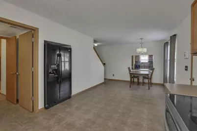5724 Galveston Drive, Columbus, OH 43228 - Photo 10