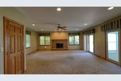 3955 Frazeysburg Road, Zanesville, OH 43701 - Photo 28