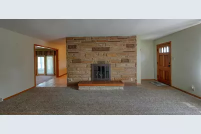 3955 Frazeysburg Road, Zanesville, OH 43701 - Photo 4