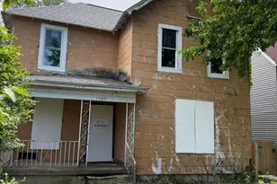 1589 Minnesota Ave, Columbus, OH 43211 - Photo 2