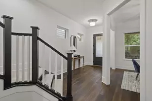 946 Hudson Xing, Columbus, OH 43212 - Photo 6