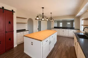 306 Schall Pl, Commercial Point, OH 43116 - Photo 14
