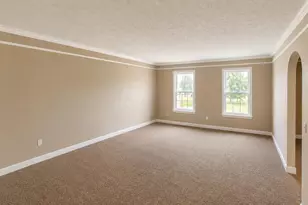 306 Schall Pl, Commercial Point, OH 43116 - Photo 10