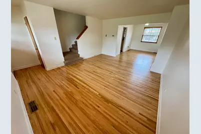 1870 Northwest Boulevard #8B, Columbus, OH 43212 - Photo 4