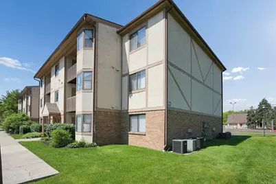 2196 Hedgerow Road #2196G, Columbus, OH 43220 - Photo 2
