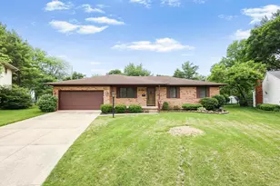 1767 Larkwood Pl, Columbus, OH 43229 - Photo 2