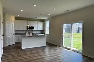 272 Dowler Dr, South Bloomfield, OH 43103 - Photo 8