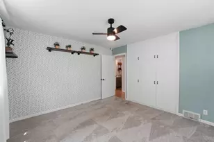 2257 Fishinger Rd, Columbus, OH 43221 - Photo 12