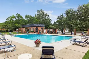 2840 Chateau Cir S, Columbus, OH 43221 - Photo 48