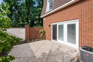 2840 Chateau Cir S, Columbus, OH 43221 - Photo 38
