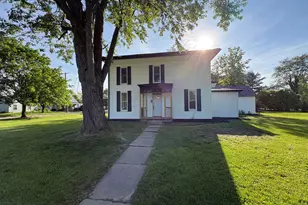 327 Water St, Cardington, OH 43315 - Photo 2