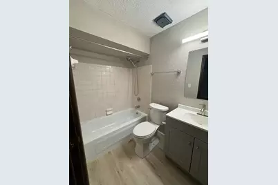 2814 Stonehenge Drive, Columbus, OH 43224 - Photo 14