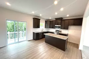 5978 Abernathy Ln, Columbus, OH 43232 - Photo 4
