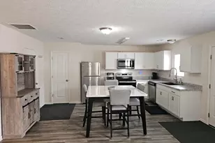 30 Waterman Ave, Commercial Point, OH 43116 - Photo 6