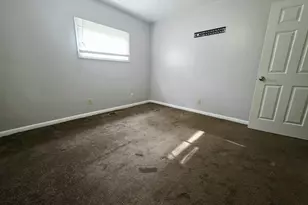 1303 Elderwood Ave, Columbus, OH 43227 - Photo 8