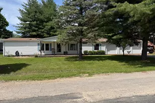 94 Market St, Carroll, OH 43112 - Photo 1