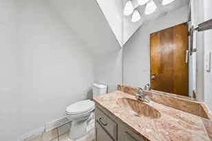 400 Fenway Rd, Columbus, OH 43214 - Photo 14