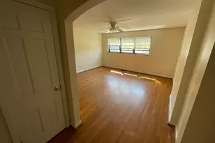 2838-2842 Sherwood Rd, Columbus, OH 43209 - Photo 14