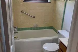 2838-2842 Sherwood Rd, Columbus, OH 43209 - Photo 6