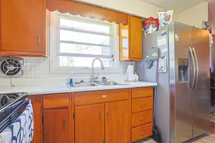 568 Barbara Dr, Tipp City, OH 45371 - Photo 8