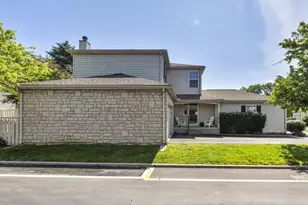5478 Coral Berry Dr, Columbus, OH 43235 - Photo 2