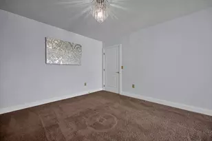 205 Cumberland Meadows Circle, Hebron, OH 43025 - Photo 12