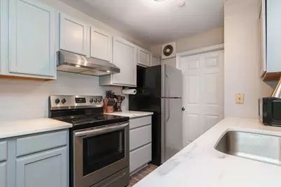 6767 Meadow Creek Drive #101, Columbus, OH 43235 - Photo 12