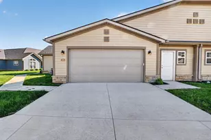 631 Woods Edge Ln, Newark, OH 43055 - Photo 4